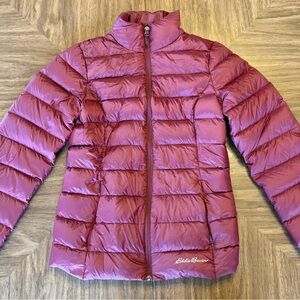 Eddie Bauer Women's lightweight Puffer Jacket - Burgundy XS